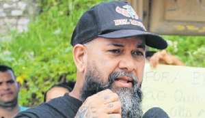 Moradores de Guaxuma questionam legalidade de interferência da BRK