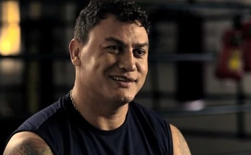 Ex-boxeador Popó fala pela 1ª vez sobre filho homossexual