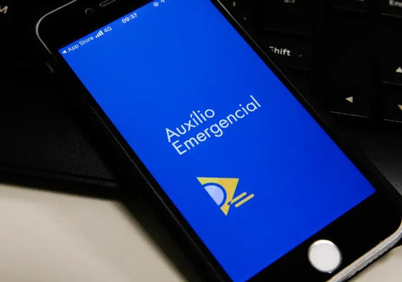 Auxílio emergencial: 177 mil famílias devem devolver valores indevidos
