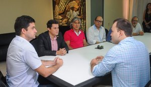 Prefeitura de Maceió firma parceria com a Abrasel para fortalecer turismo