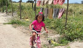 Médico alerta sobre cuidados para evitar quedas, febre e infecções em crianças nas férias