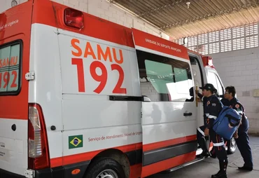 Dupla em motocicleta alveja adolescente em tentativa de homicídio