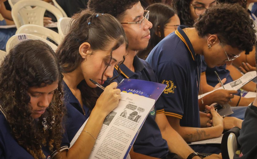 Estudantes da rede estadual podem solicitar isenção da taxa do Enem a partir de segunda
