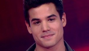 Galã de 'Malhação' assume romance homossexual