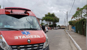 Dois homens ficam feridos em colisão na Rota do Mar