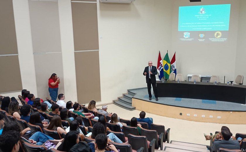 MP destaca experiência da Agenda Resolutiva em evento na Ufal sobre Programa de Apoio aos Animais