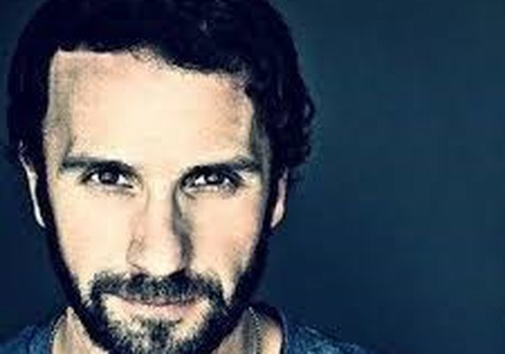 Ator de Grey’s Anatomy e Barrados no Baile morre em acidente de carro