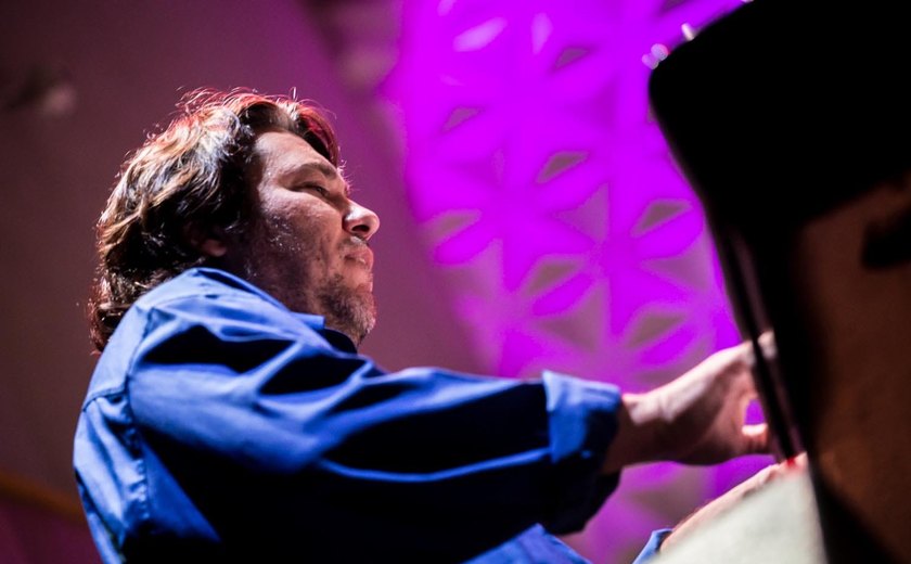 Jazz Panorama ao Vivo recebe Kiko Continentino em Maceió