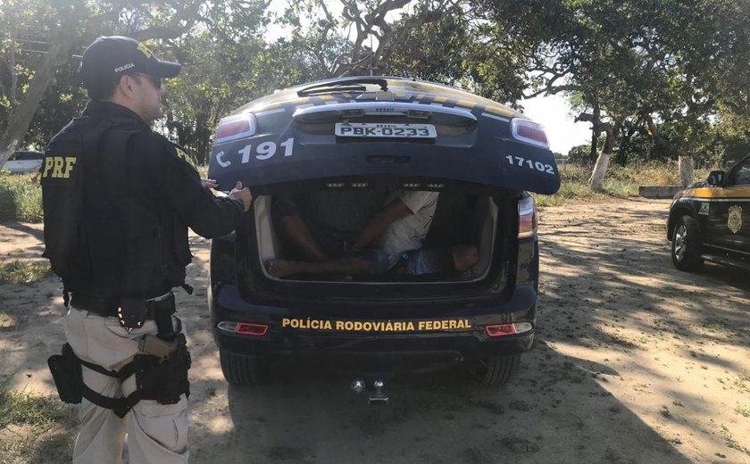 Polícia Rodoviária Federal prende assaltantes de ônibus em Pilar