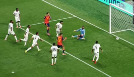 Espanha goleia a Arábia Saudita e assume liderança do Grupo H