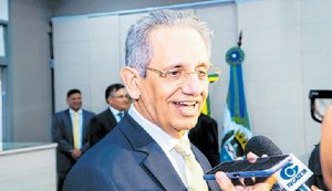 Secretário garante que JHC será candidato