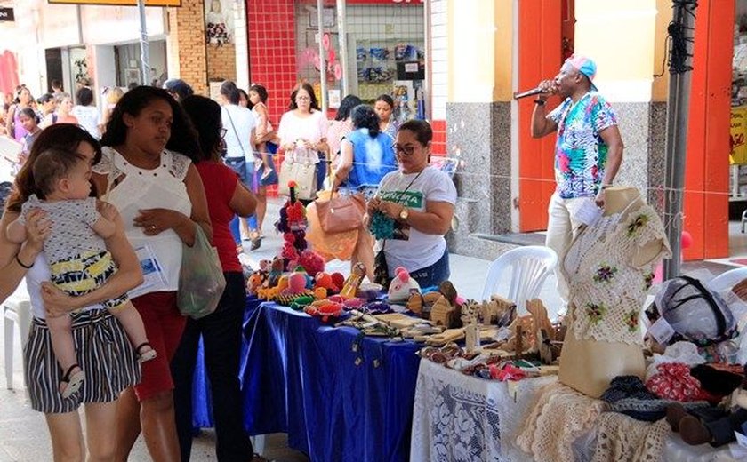 Centro recebe feira artesanal voltada para público infantil