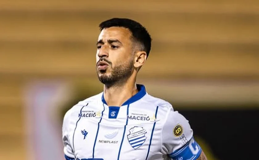 Capitão do CSA na Série C, Camacho elege título do Brasileirão 2017 o mais especial da carreira
