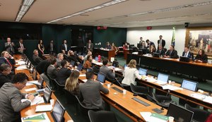 CCJ da Câmara aprova PEC da prisão em segunda instância