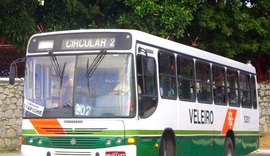 Dois coletivos foram assaltados na tarde de ontem por moradores de rua