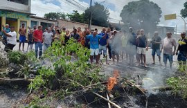 Moradores da Ladeira do Calmon protestam contra falta de água e energia