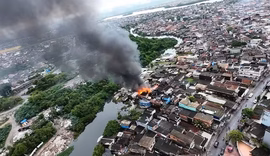 Incêndio destrói barracos na Vila Gilda em Santos pela terceira vez em dez dias