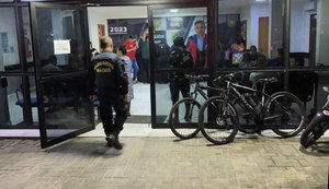 Ex-companheiro invade residência, ameaça mulher e é preso em Maceió