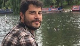 De visual novo, Evaristo Costa rebate críticas na web: 'Da minha barba cuido eu'