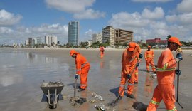 Mais de 60 toneladas de lixo são recolhidas após o Réveillon em Maceió