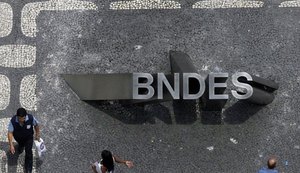 Desembolsos do BNDES caem 15% no quadrimestre, para R$ 21,4 bilhões