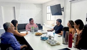 Reunião debate melhorias no turismo da orla marítima de Maceió