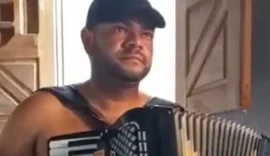 Músico de Penedo é encontrado morto dentro de uma casa na Vila Matias