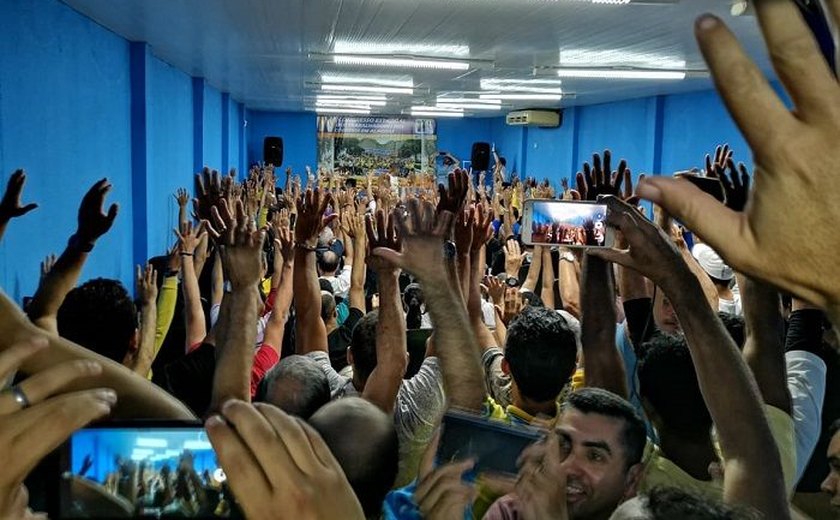 Funcionários dos Correios paralisam serviços por tempo indeterminado em Alagoas