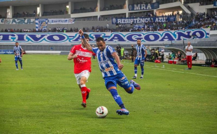 CSA vence o CRB no Estádio Rei Pelé e assume liderança isolada do Campeonato Alagoano