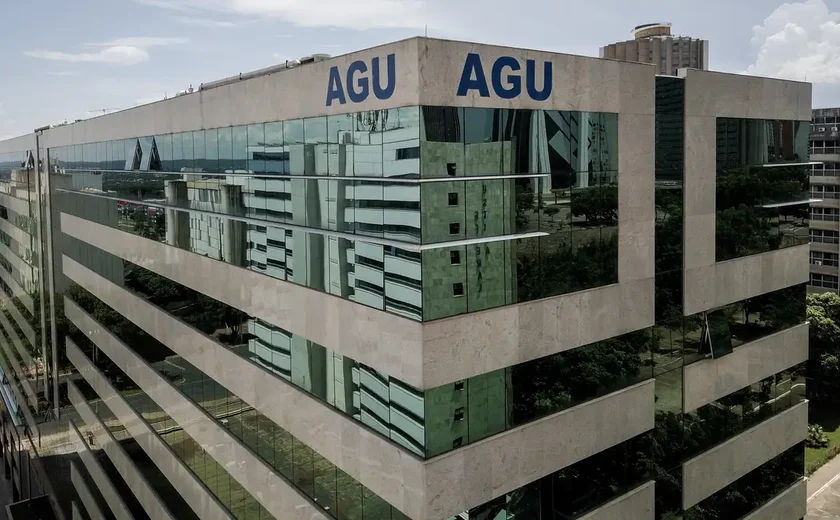AGU pede suspensão imediata do afastamento de diretor-geral da PF