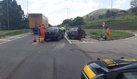 Colisão entre carreta e carro tem dois mortos na BR-393, em Vassouras