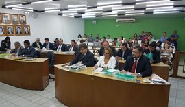 Câmara de Arapiraca diz que greve é legal e declara apoio a professores