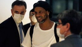 Ronaldinho Gaúcho paga fiança milionária e deixa prisão no Paraguai