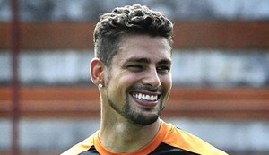 Cauã Reymond aceita convite para voltar como Jorginho em ‘Avenida Brasil 2’