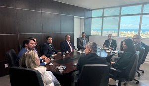 Presidente do TRE/AL reúne desembargadores eleitorais para tratar dos julgamentos das Eleições 2026