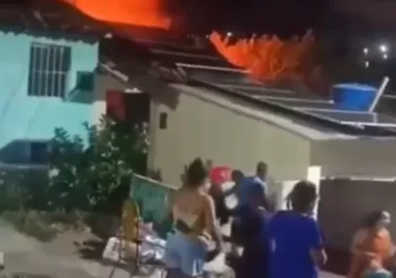 Mulher morre carbonizada durante incêndio em residência em Satuba