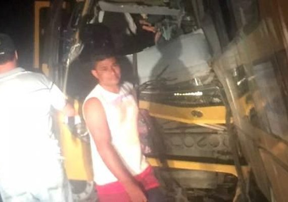 Morre mais uma vítima do acidente entre ônibus que transportavam estudantes