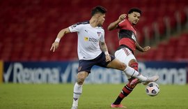 Flamengo arranca empate com LDU e se classifica na Libertadores