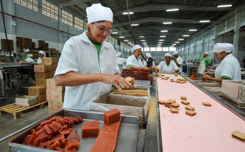 Governador Paulo Dantas prorroga incentivos fiscais para indústria de alimentos em Alagoas
