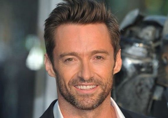 Ator Hugh Jackman posta vídeo em português após chegar a São Paulo