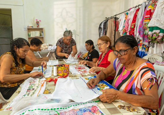 Ciclos de oficinas fortalecem iniciativas culturais em quatro bairros de Maceió