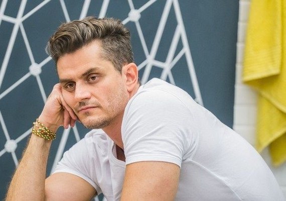 Marcos Harter é expulso do 'BBB 17' por causa das agressões a Emilly