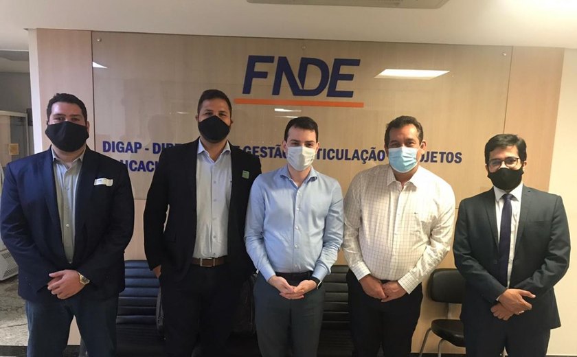 Arapiraca: Severino Pessoa vai ao FNDE destravar convênios