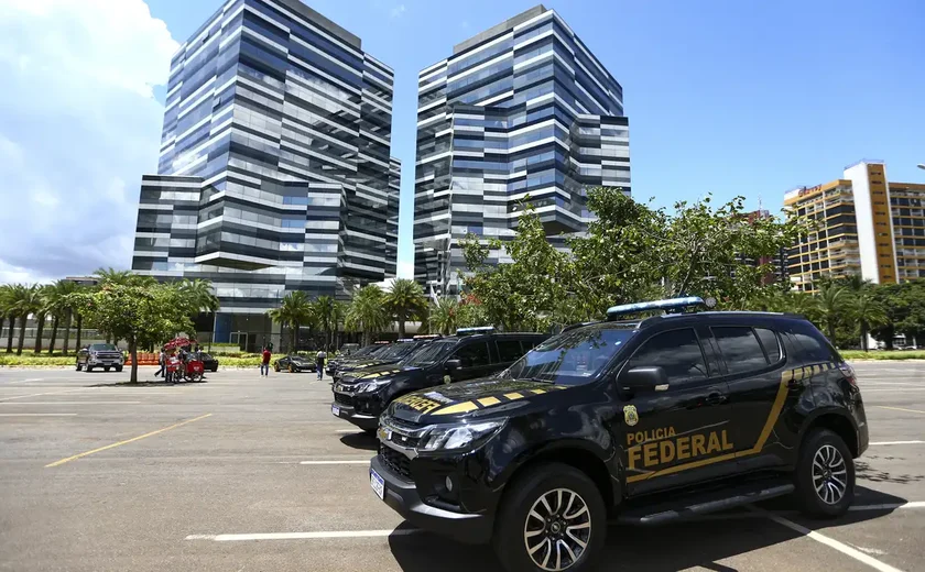 PF quer investigar entrada de ex-assessor de Bolsonaro nos Estados Unidos