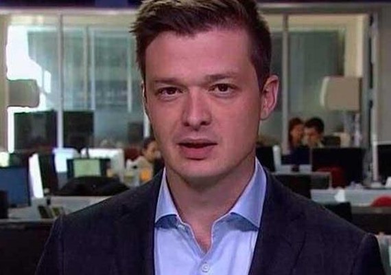 Após polêmica com namorado, jornalista pode ser demitido da Globo