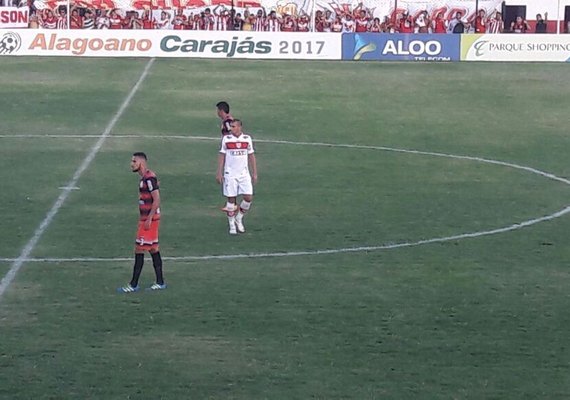 Santa Rita e CRB ficam no 0 a 0 no Estádio Olival Elias
