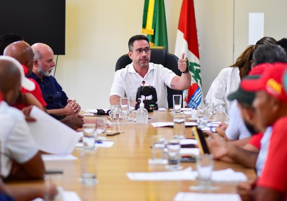 Governador se reúne com movimentos sociais para discutir agenda de assentamentos no campo