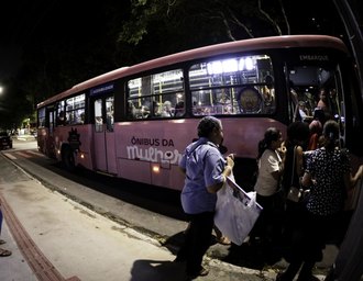 Tecnologia torna transporte público mais seguro para mulheres