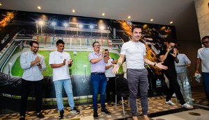 Falcão entra para o Hall da Fama do Estádio Rei Pelé