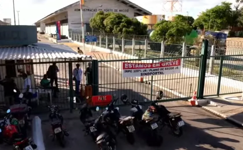 Portuários voltam a bloquear acesso ao Porto de Maceió durante protesto por reajuste salarial